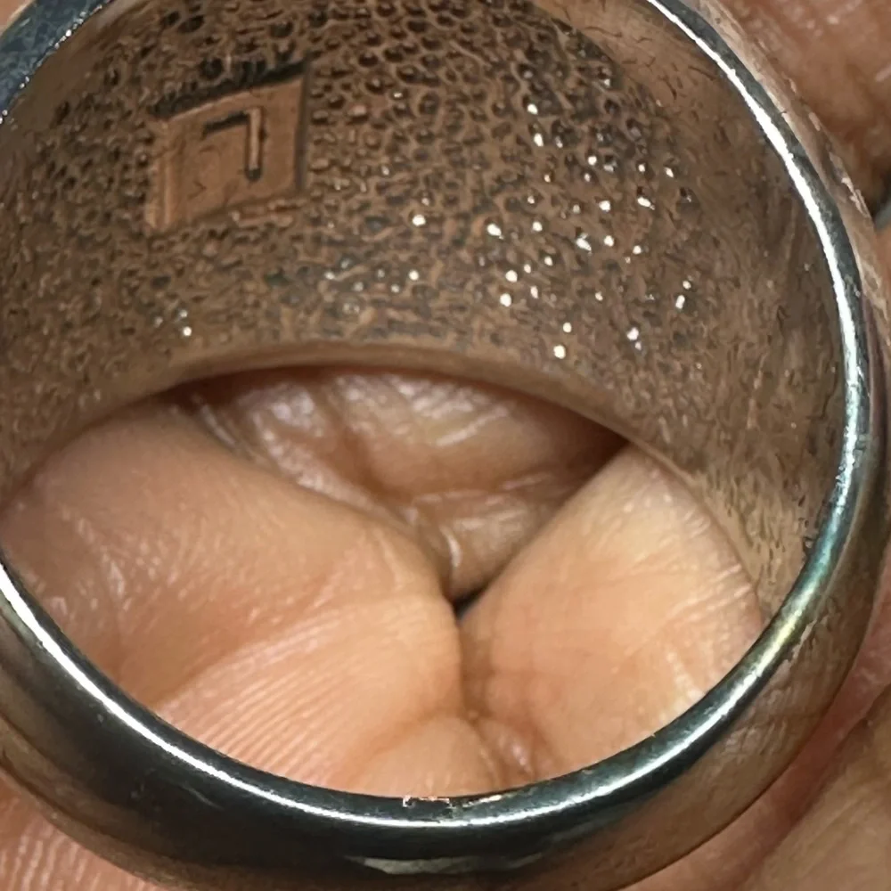 Avon Vintage Day to Night Silver tone Rhinestone Dome Ring - Picture 11 of 16